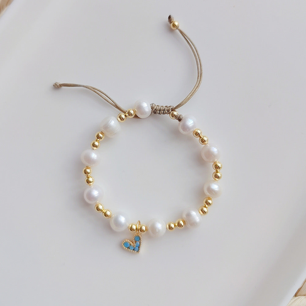 Handmade pearl bracelet