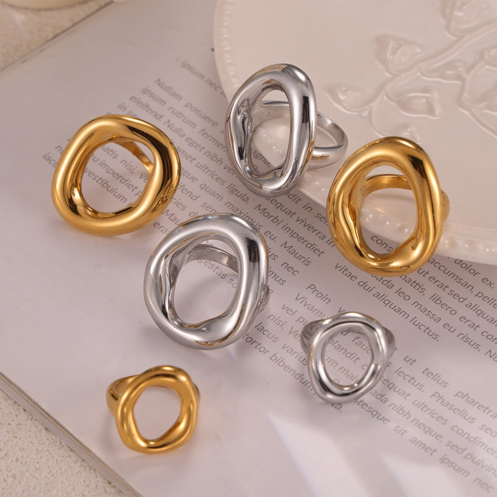 Atlanta Oval rings
