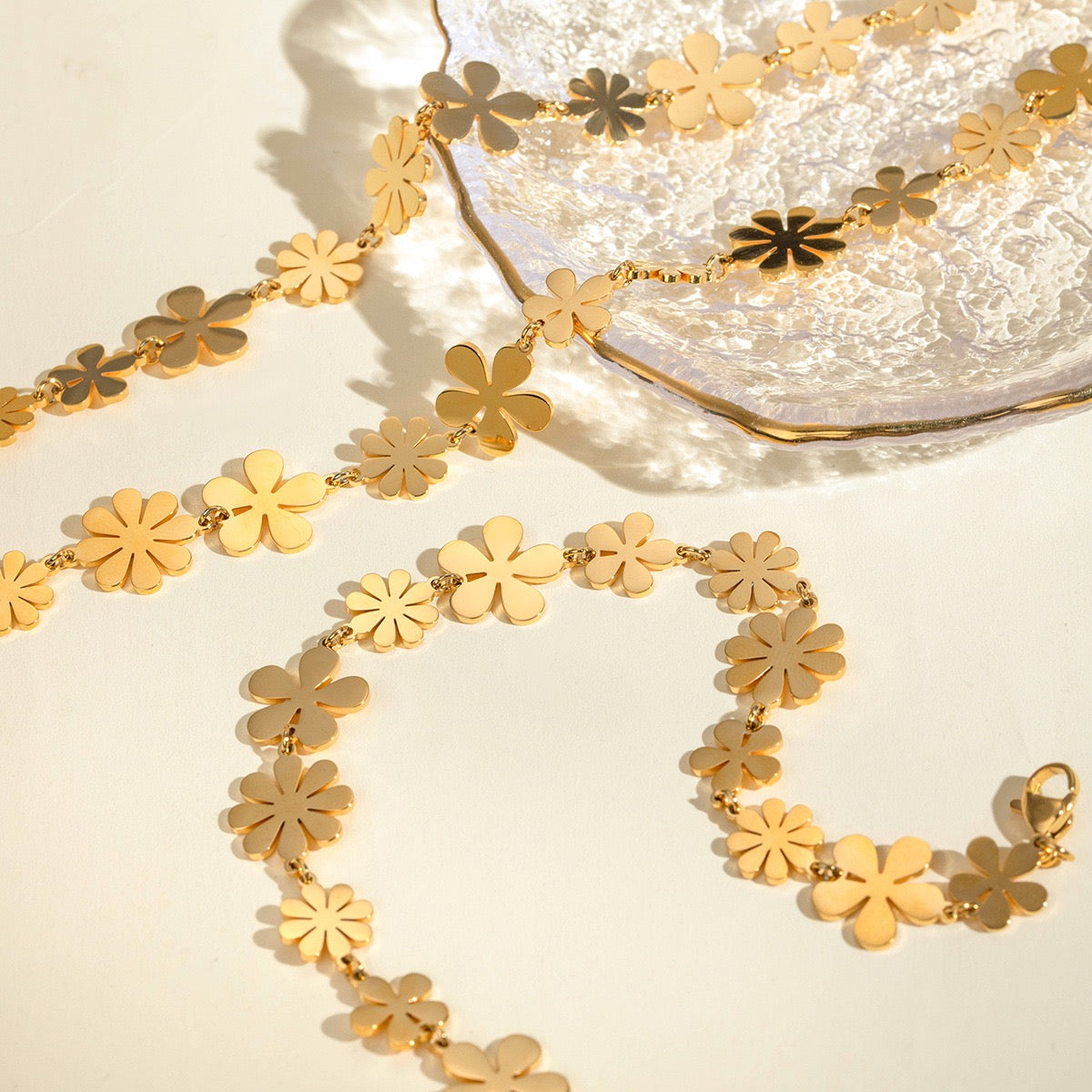 Summer flowers bracelet