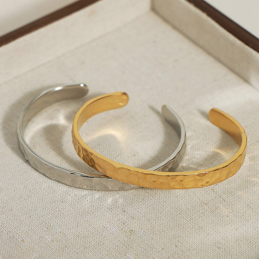 Lava bangle