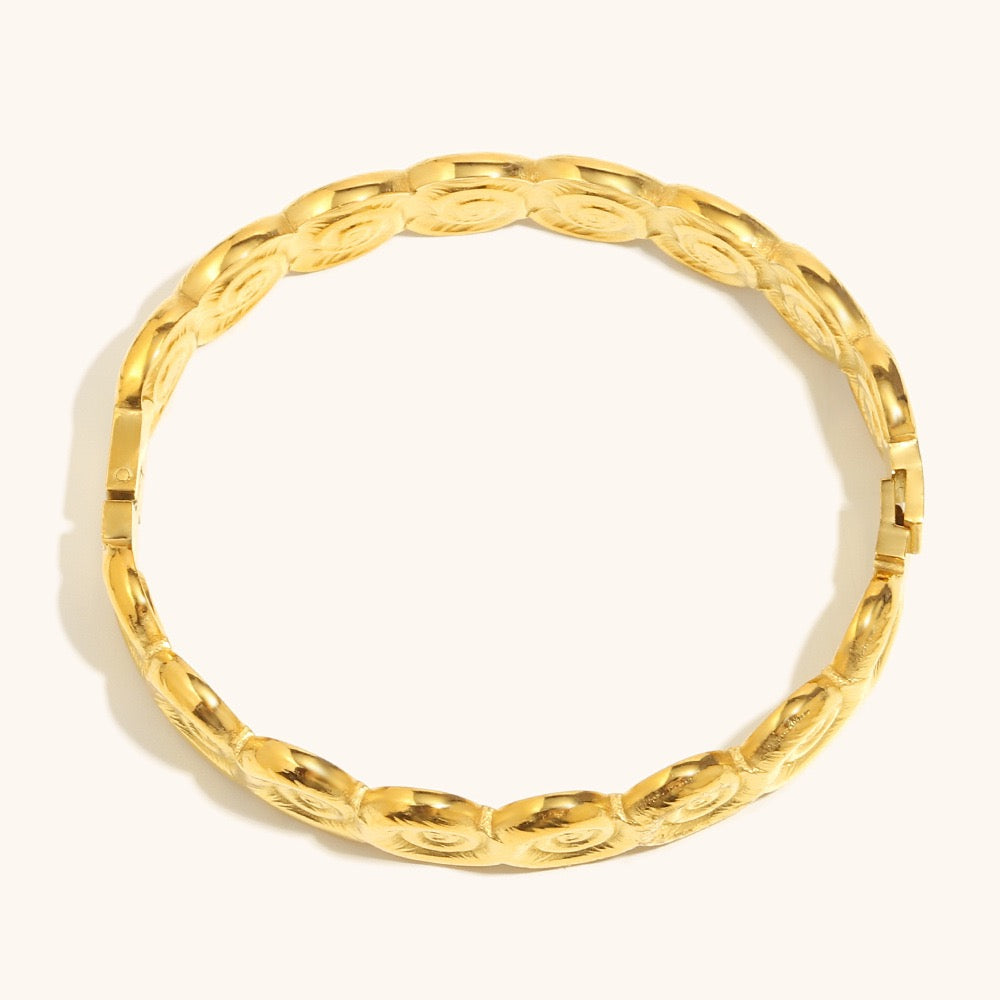 Swirl Round bangle