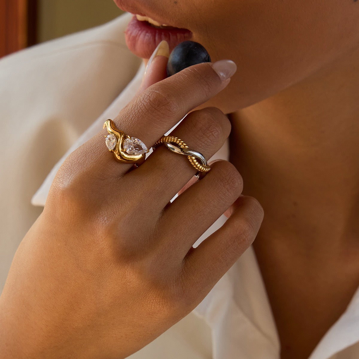 Double rock ring