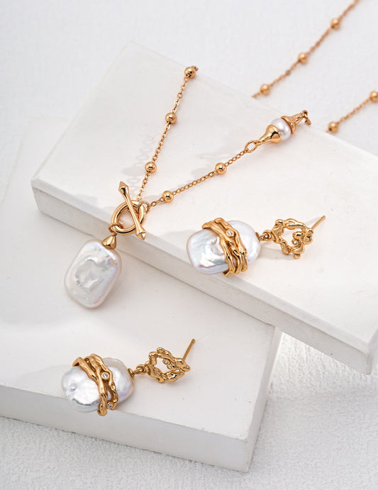 Gabreilla Square baroque necklace